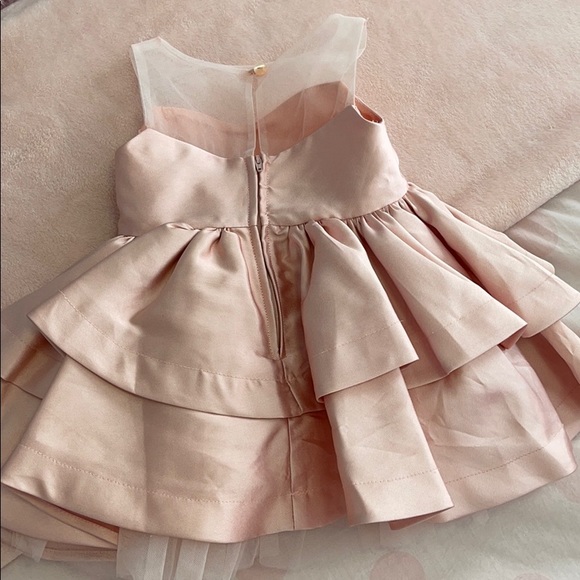 Girl dress - Picture 2 of 3